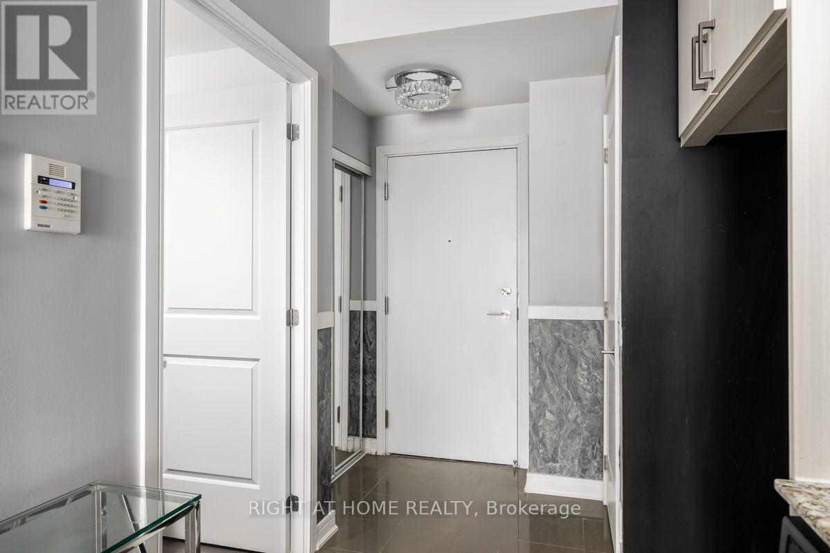 9201 Yonge Street, Richmond Hill, Ontario  L4C 1H9 - Photo 11 - N12570516