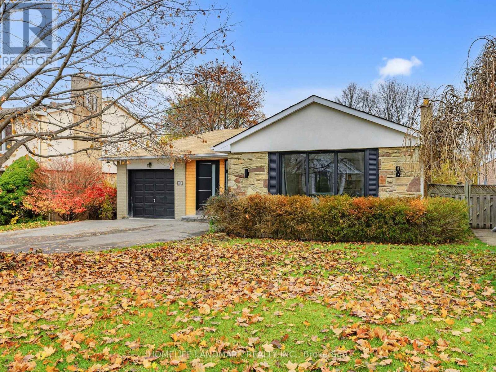 31 HENDERSON AVENUE, Markham, Ontario