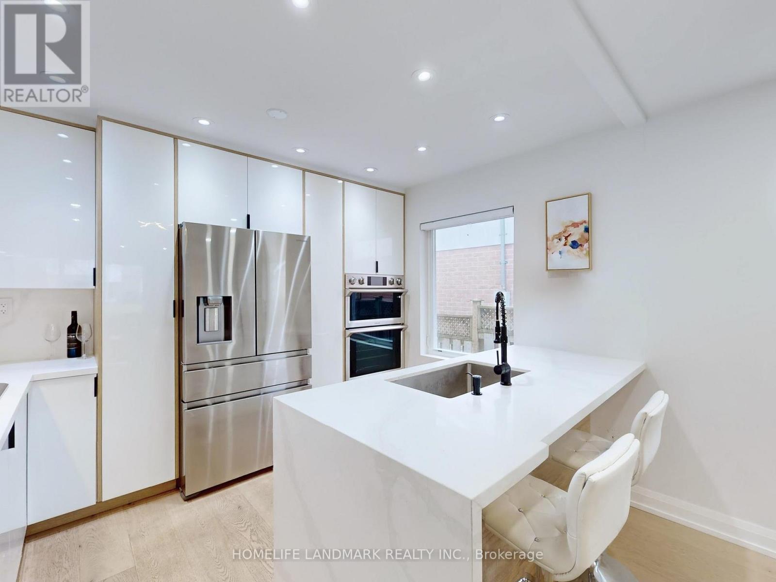 31 Henderson Avenue, Markham, Ontario  L3T 2K5 - Photo 10 - N12570520