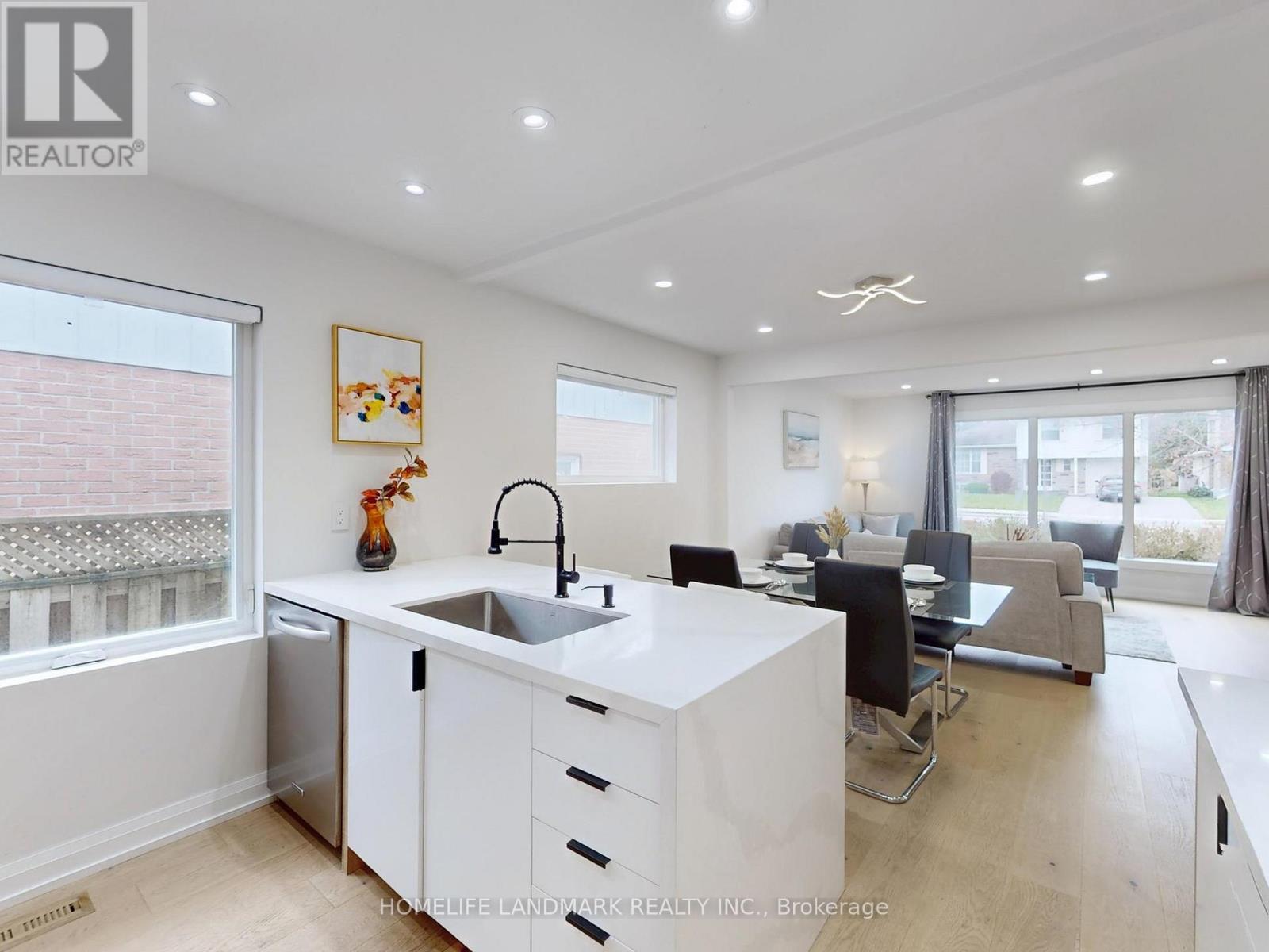 31 Henderson Avenue, Markham, Ontario  L3T 2K5 - Photo 14 - N12570520