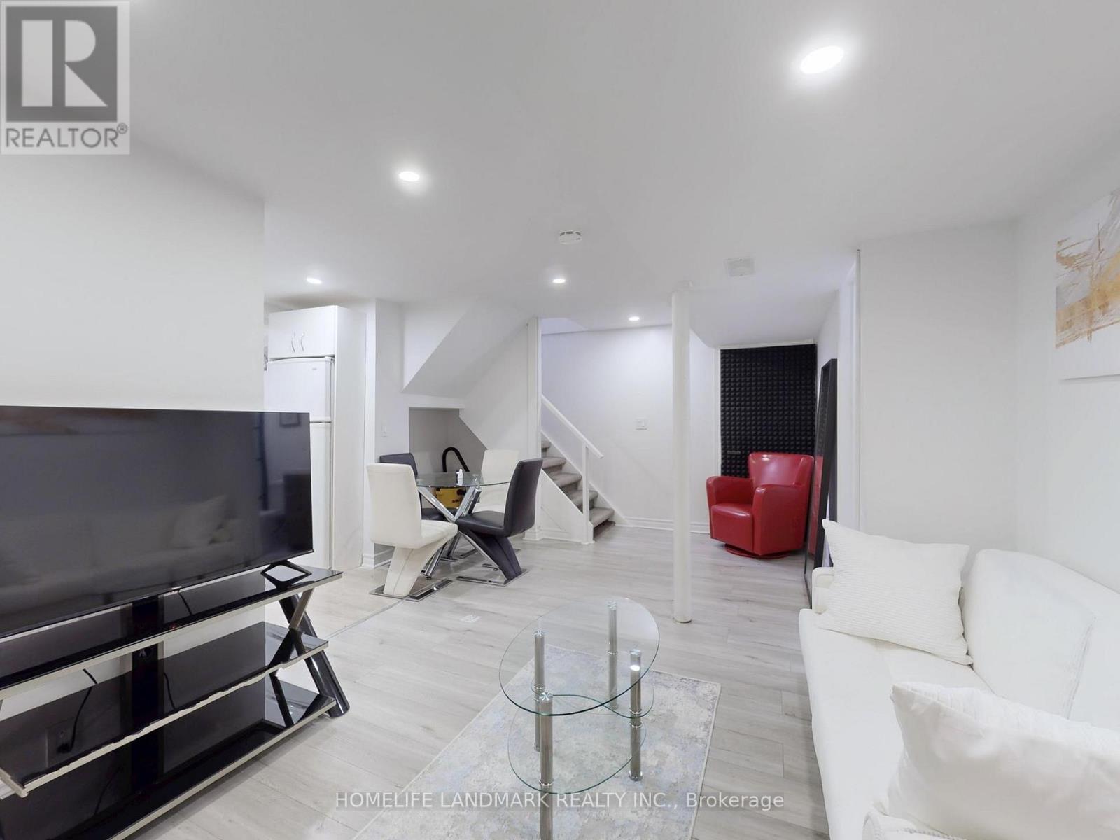 31 Henderson Avenue, Markham, Ontario  L3T 2K5 - Photo 34 - N12570520