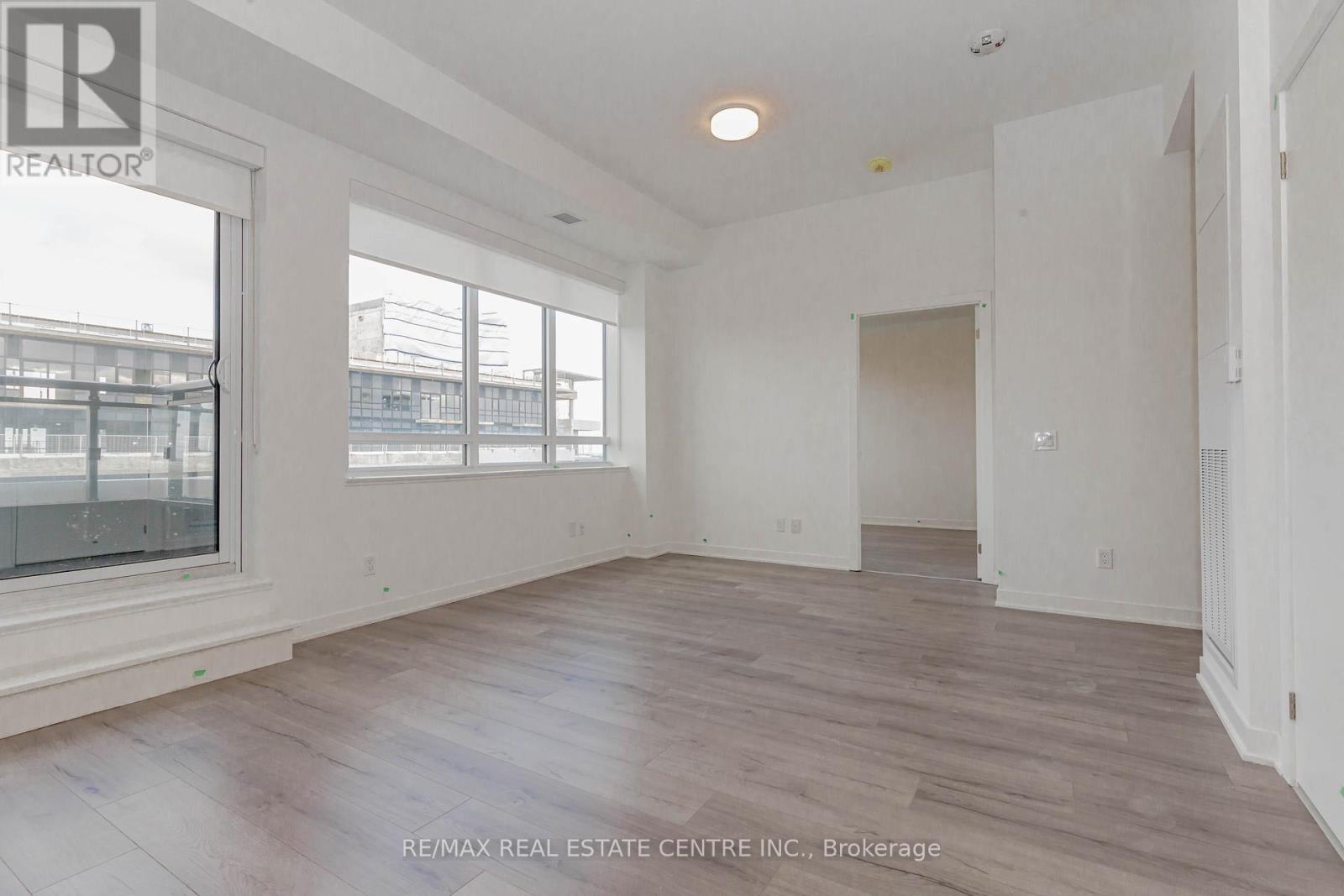 Lph8 - 405 Dundas Street, Oakville, Ontario  L6M 5P4 - Photo 15 - W12570504