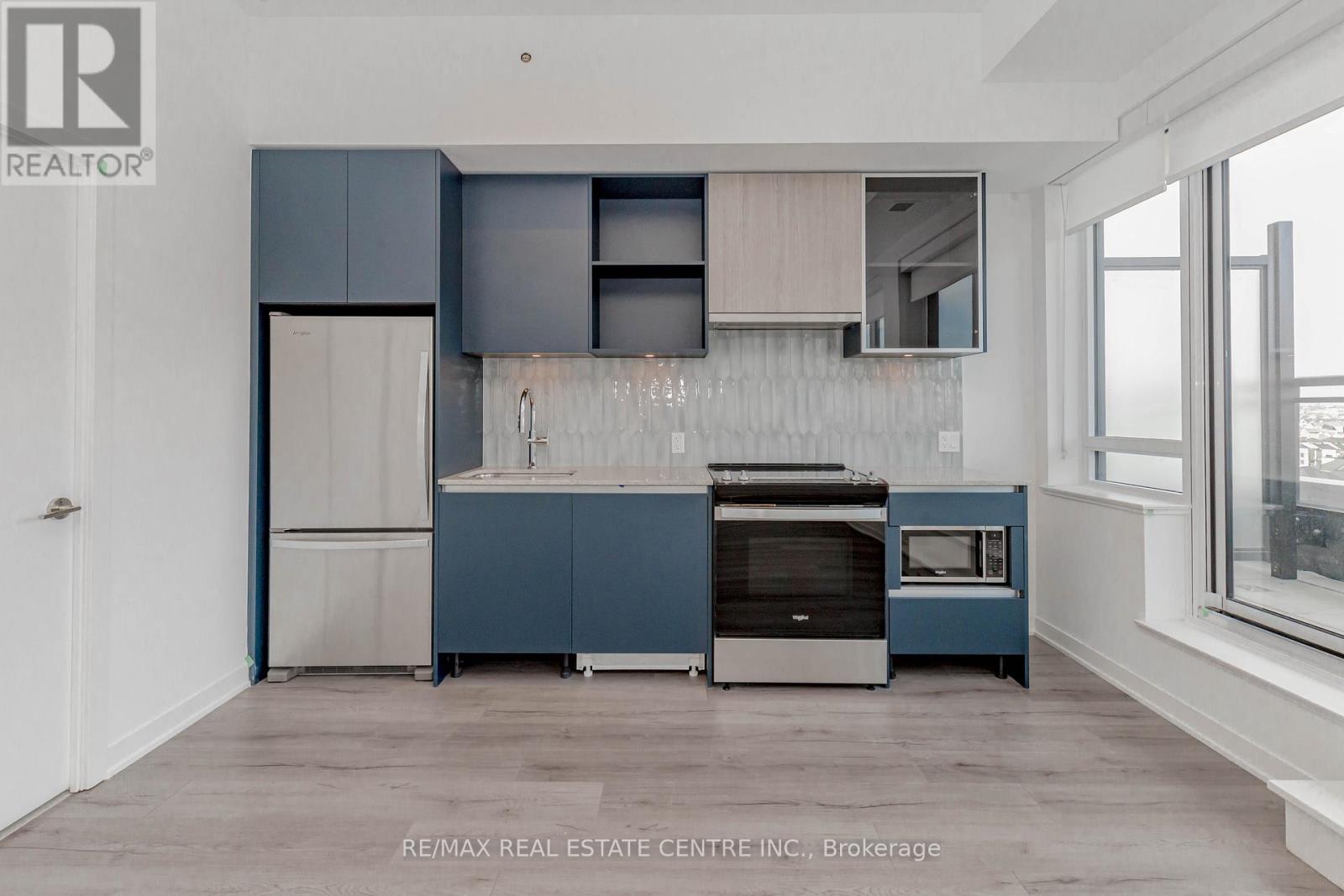 Lph8 - 405 Dundas Street, Oakville, Ontario  L6M 5P4 - Photo 17 - W12570504