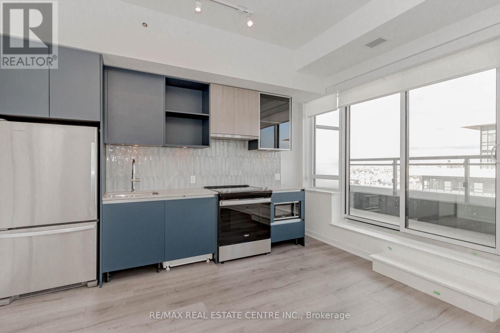 Lph8 - 405 Dundas Street, Oakville, Ontario  L6M 5P4 - Photo 18 - W12570504