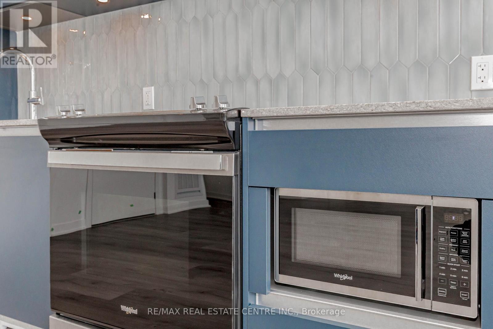 Lph8 - 405 Dundas Street, Oakville, Ontario  L6M 5P4 - Photo 21 - W12570504