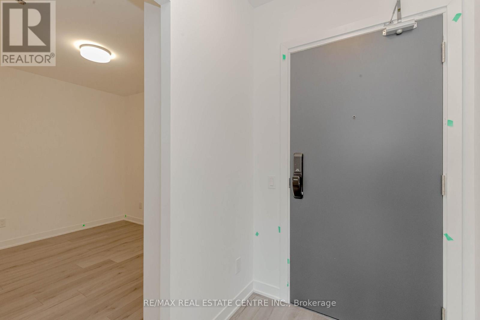 Lph8 - 405 Dundas Street, Oakville, Ontario  L6M 5P4 - Photo 7 - W12570504