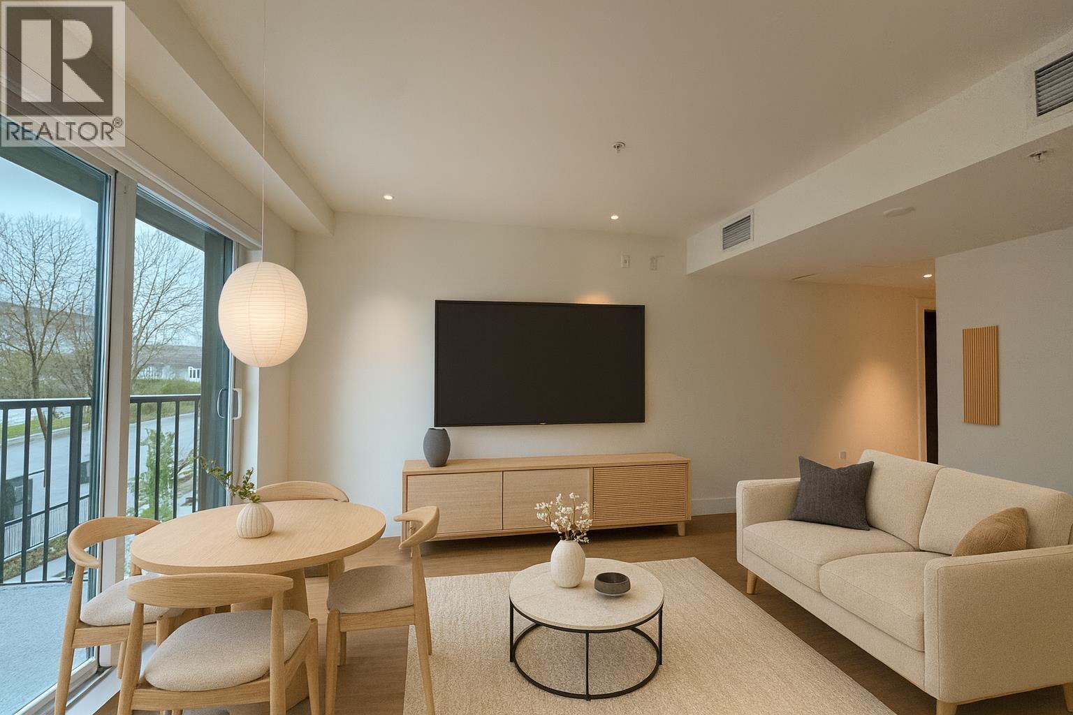 203 2235 E Broadway, Vancouver, British Columbia  V5N 0J5 - Photo 2 - R3050953