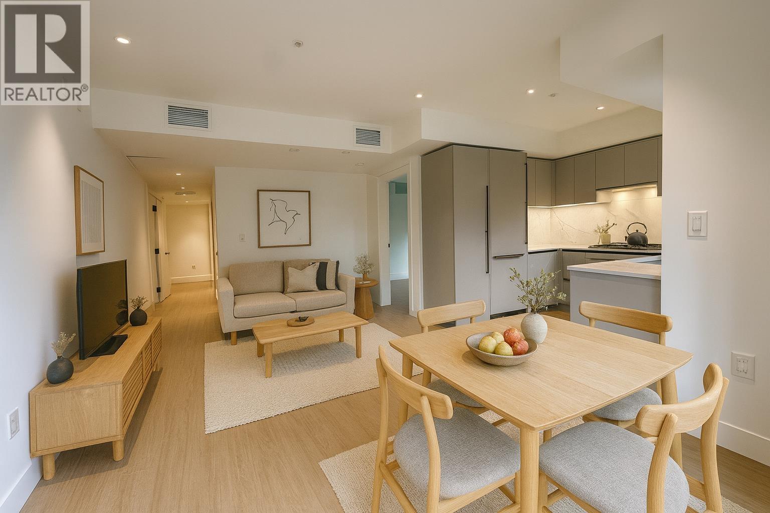 203 2235 E Broadway, Vancouver, British Columbia  V5N 0J5 - Photo 1 - R3050953