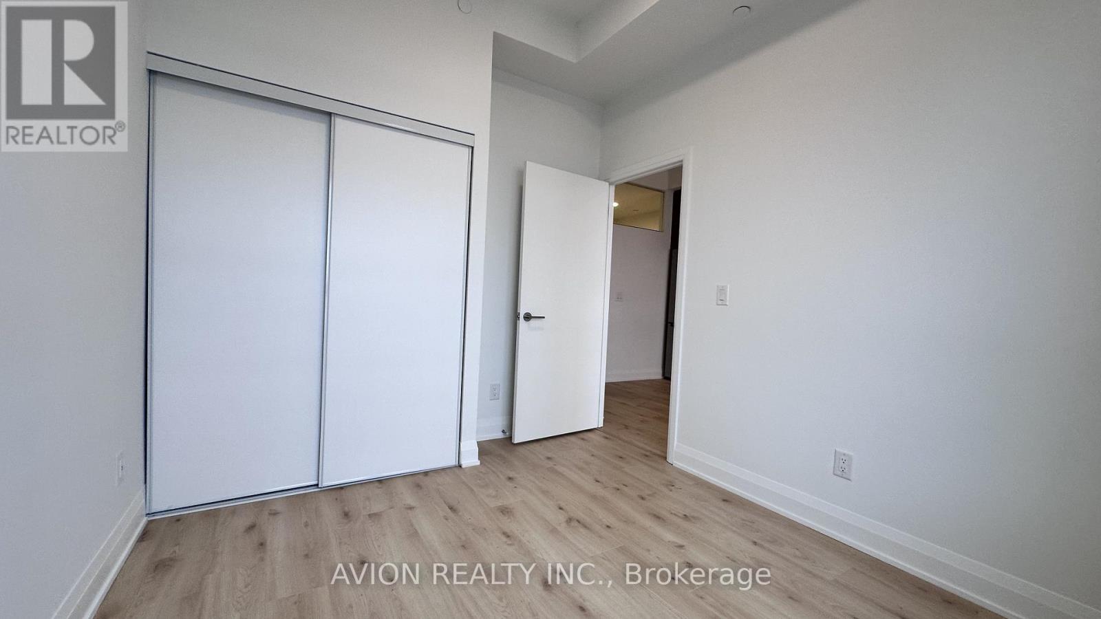 514 - 3250 Carding Mill Trail, Oakville, Ontario L6M 1L3 - Photo 9 - W12527036