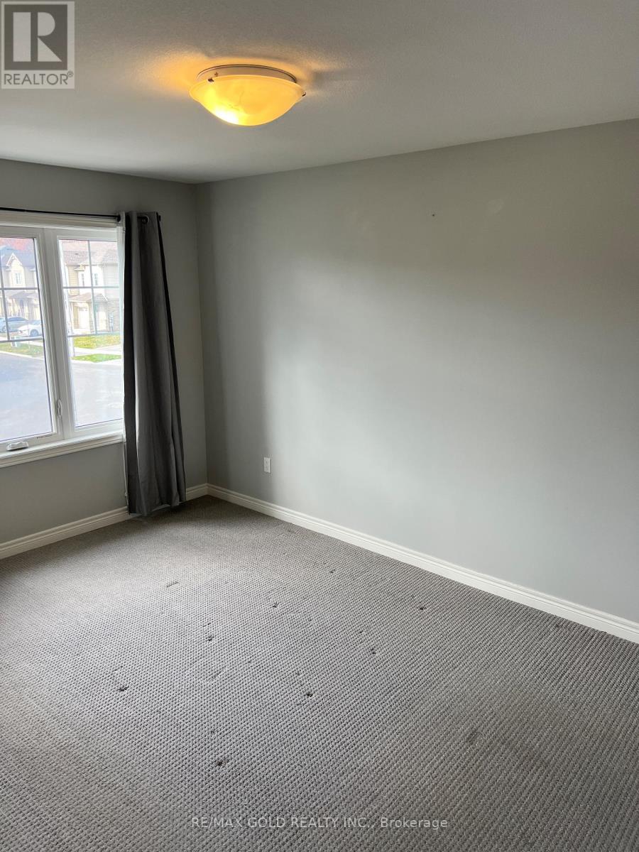 36 Damude Avenue, Thorold, Ontario  L2V 0G6 - Photo 15 - X12570138