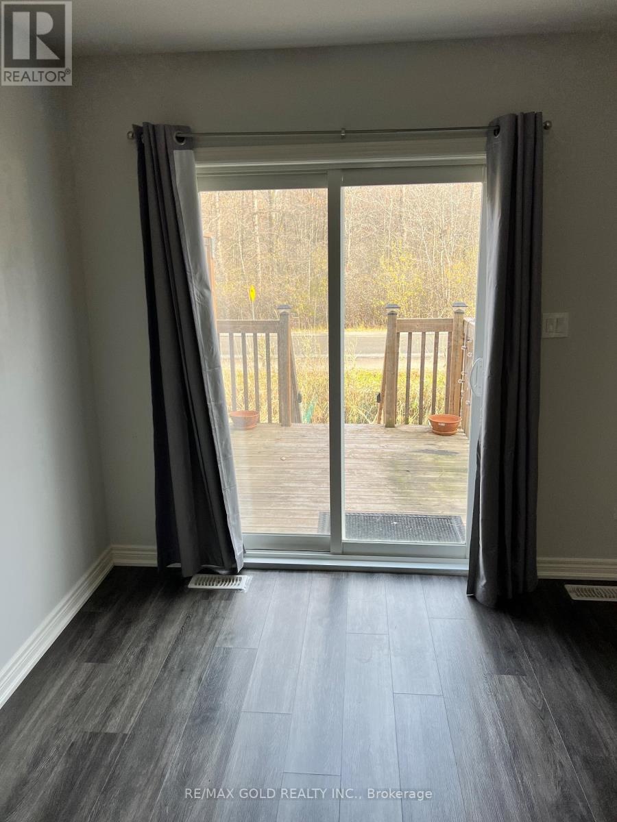 36 Damude Avenue, Thorold, Ontario  L2V 0G6 - Photo 10 - X12570138