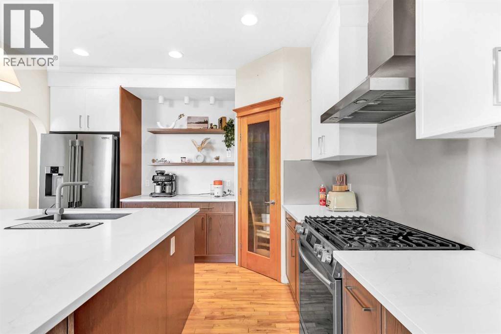 511 Cresthaven Place Sw, Calgary, Alberta  T3B 5Z8 - Photo 9 - A2258439