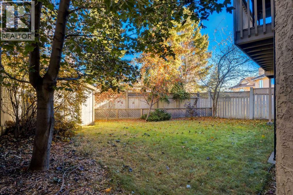 118 Sienna Hills Drive Sw, Calgary, Alberta  T3H 2C8 - Photo 7 - A2266014