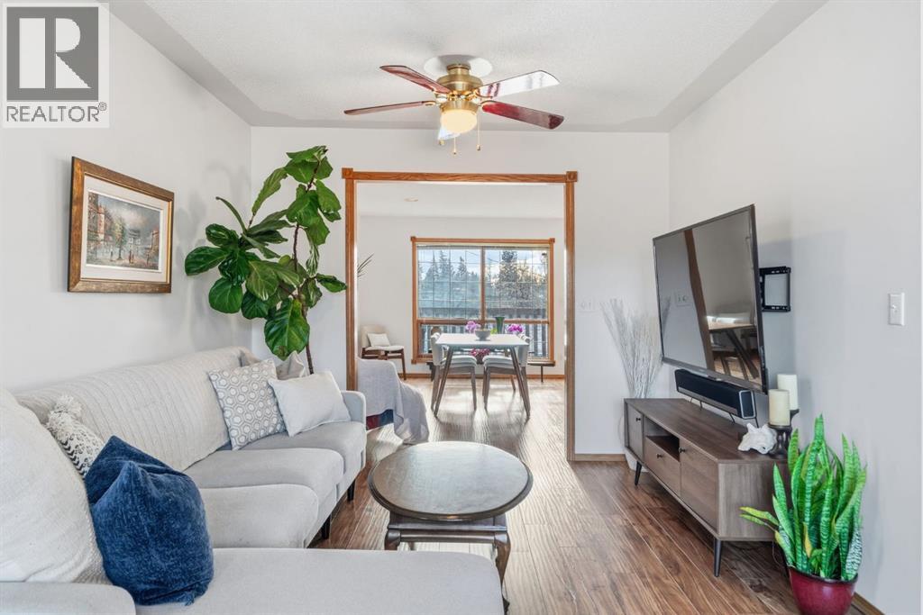 4507 37 Avenue Sw, Calgary, Alberta  T3E 1C9 - Photo 8 - A2272200