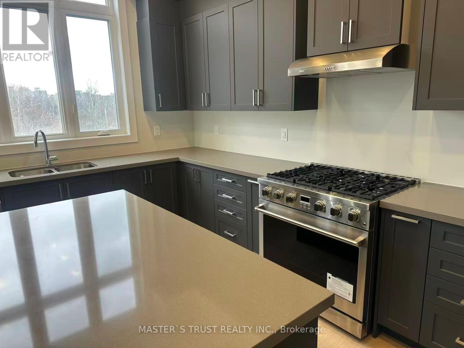 35 Meizhou Avenue, Markham, Ontario L6C 3M8 - Photo 4 - N12570532