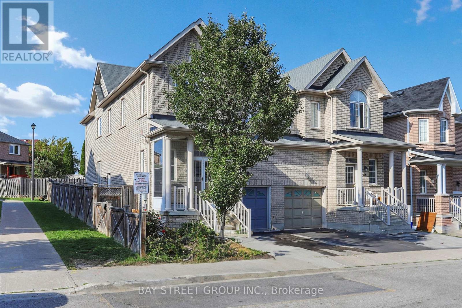 82 COLELUKE LANE, Markham, Ontario