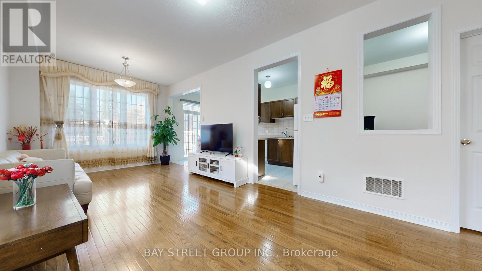 82 Coleluke Lane, Markham, Ontario  L3S 0B7 - Photo 4 - N12570538