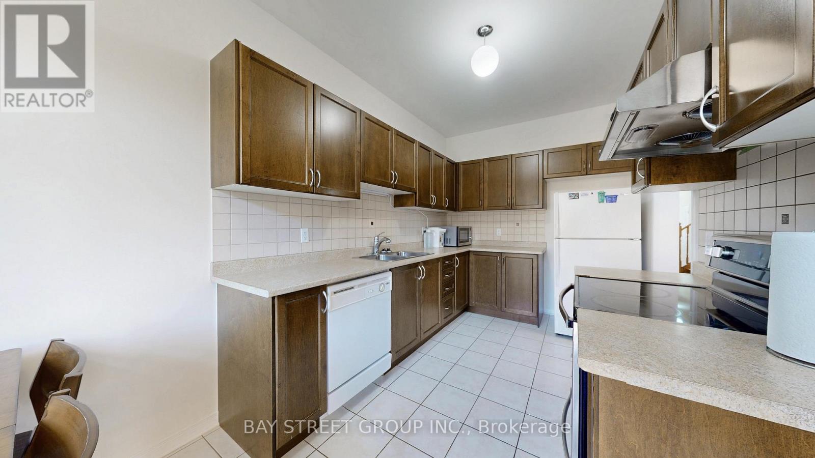 82 Coleluke Lane, Markham, Ontario  L3S 0B7 - Photo 7 - N12570538