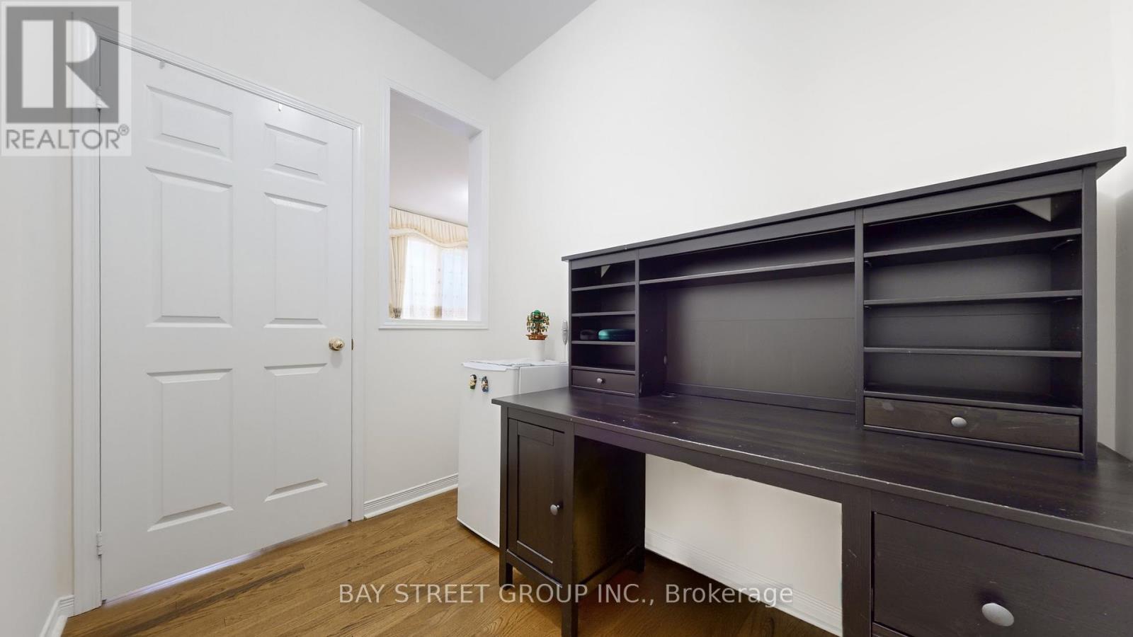 82 Coleluke Lane, Markham, Ontario  L3S 0B7 - Photo 9 - N12570538