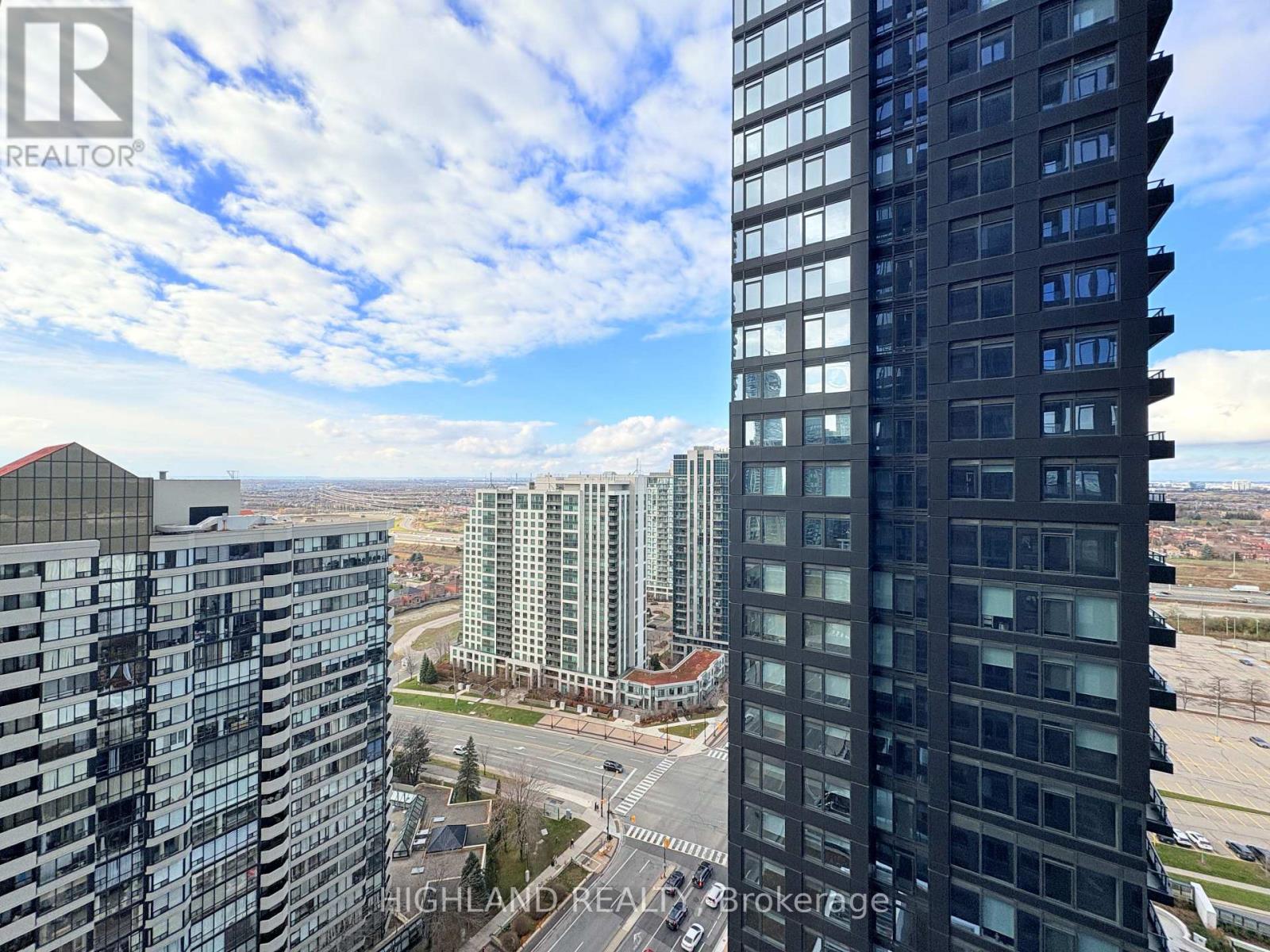 2111 - 395 Square One Drive, Mississauga, Ontario L5B 0P6 - Photo 9 - W12570534