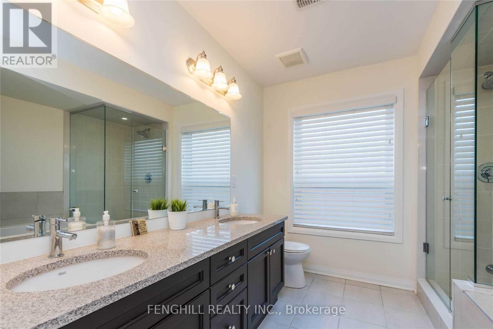 34 Frederick Tisdale Drive, Toronto, Ontario M3K 2B8 - Photo 19 - W12570546