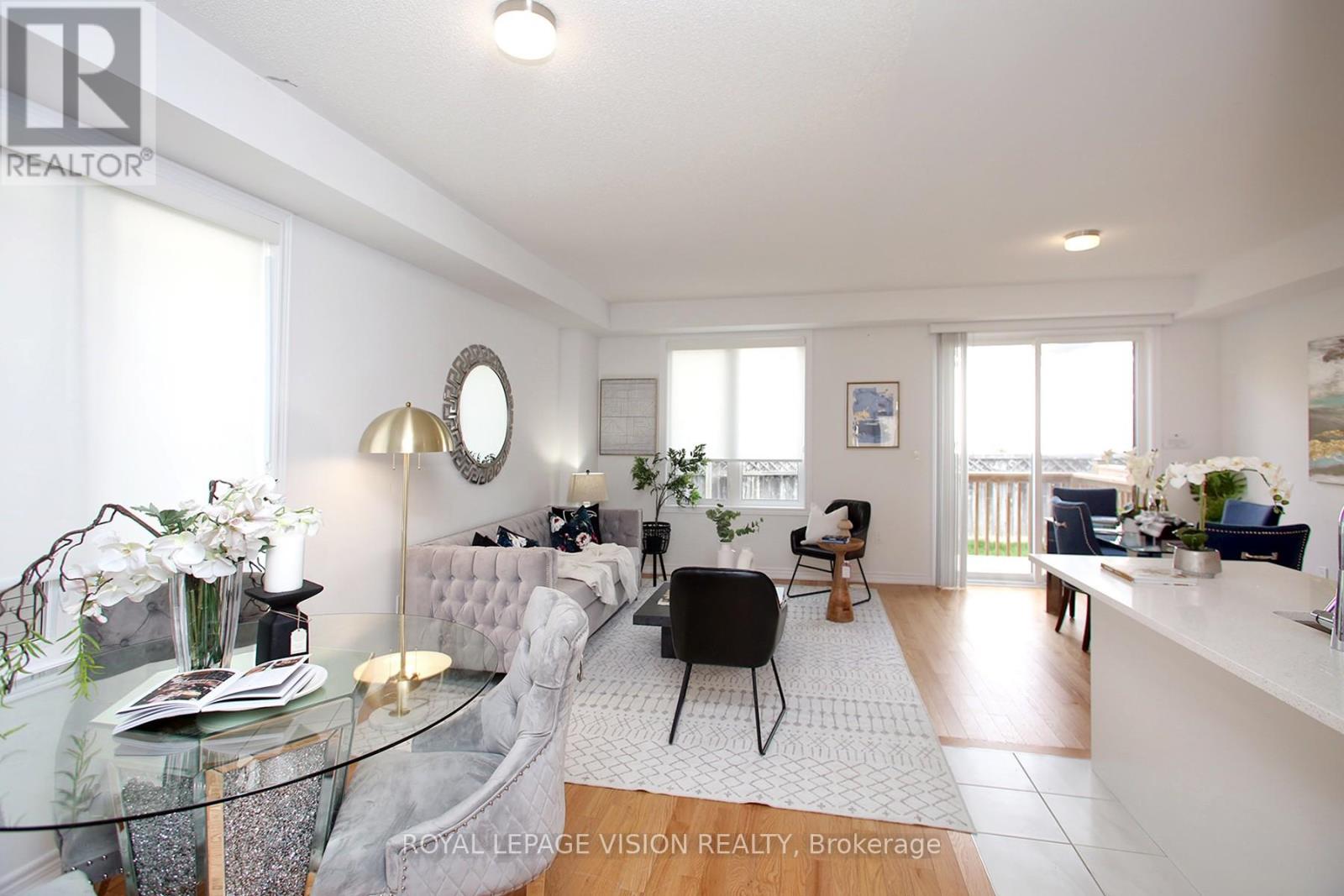 21 Sorbara Way, Whitby, Ontario  L1M 0M4 - Photo 11 - E12474410