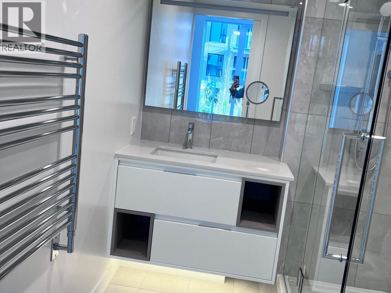 204 5685 Halley Avenue, Burnaby, British Columbia  V5E 4M1 - Photo 9 - R3069504