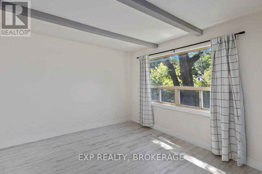 19 Scott Street, Kingston, Ontario  K7L 1L3 - Photo 3 - X12520496