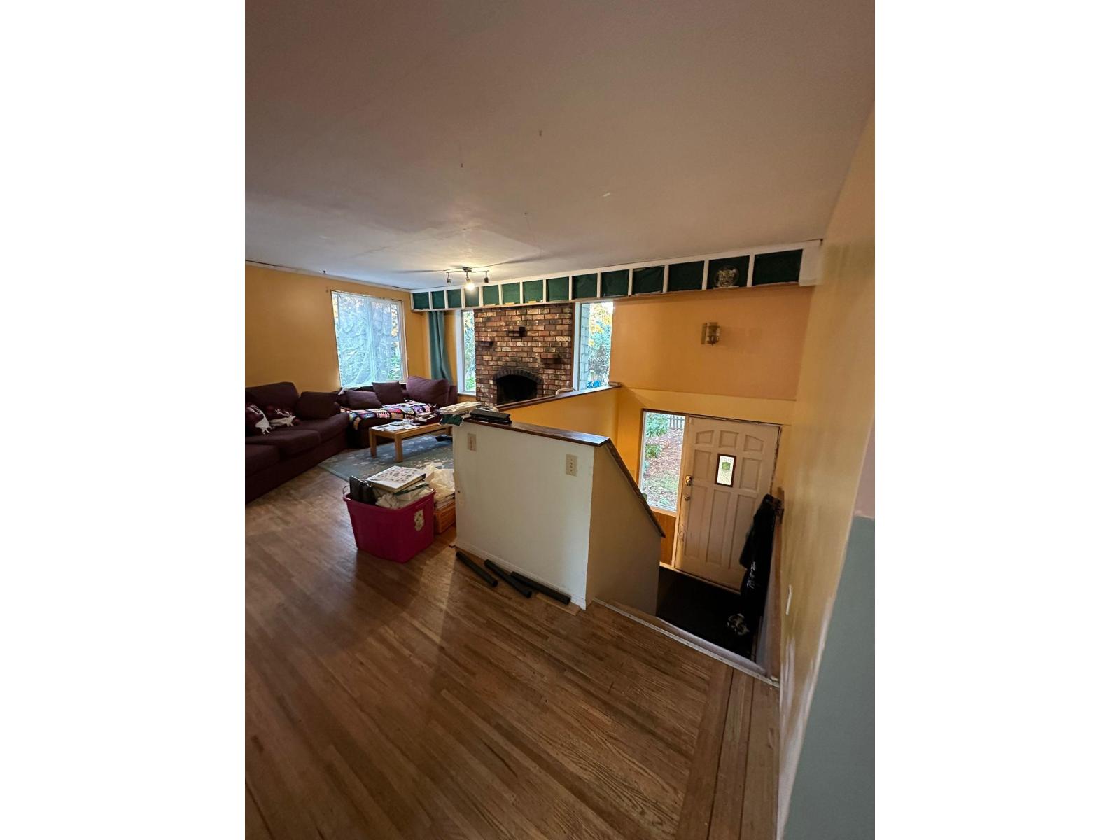 7048 140a Street, Surrey, British Columbia  V3W 5L5 - Photo 8 - R3069386