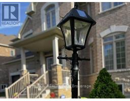 936 Goring Circle, Newmarket (Stonehaven-Wyndham), Ca