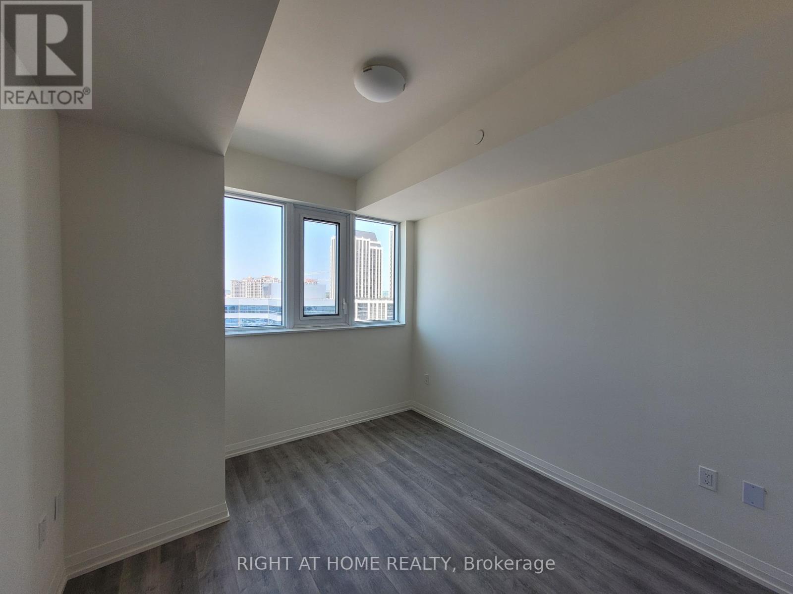 720 - 9000 Jane Street, Vaughan, Ontario  L4K 0M6 - Photo 11 - N12570560