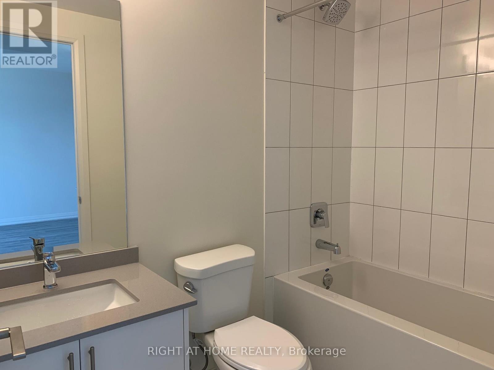 720 - 9000 Jane Street, Vaughan, Ontario  L4K 0M6 - Photo 13 - N12570560