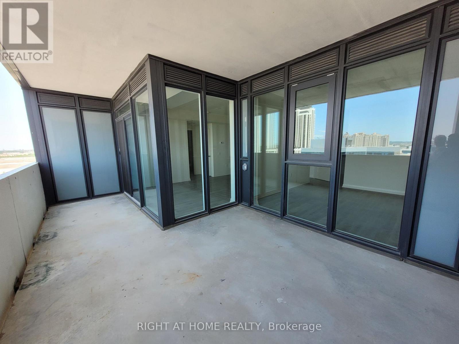 720 - 9000 Jane Street, Vaughan, Ontario  L4K 0M6 - Photo 15 - N12570560