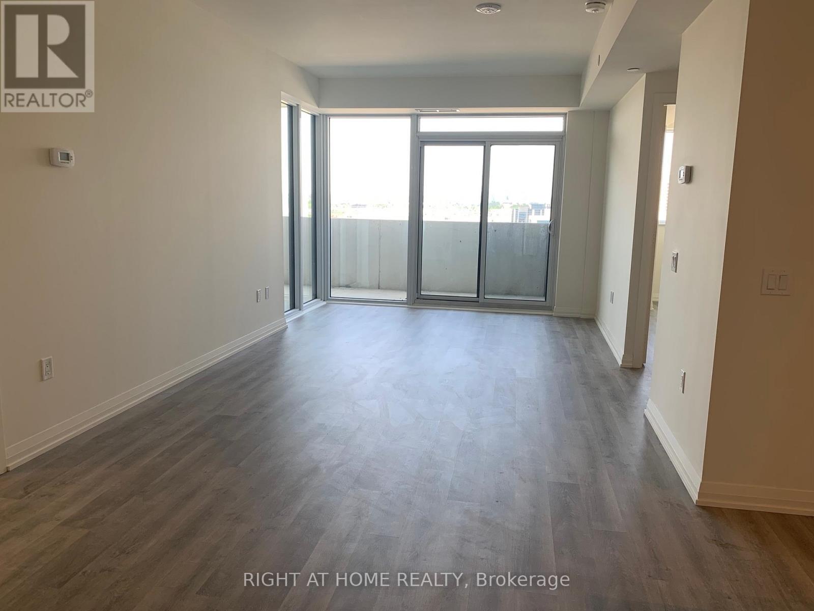 720 - 9000 Jane Street, Vaughan, Ontario  L4K 0M6 - Photo 5 - N12570560