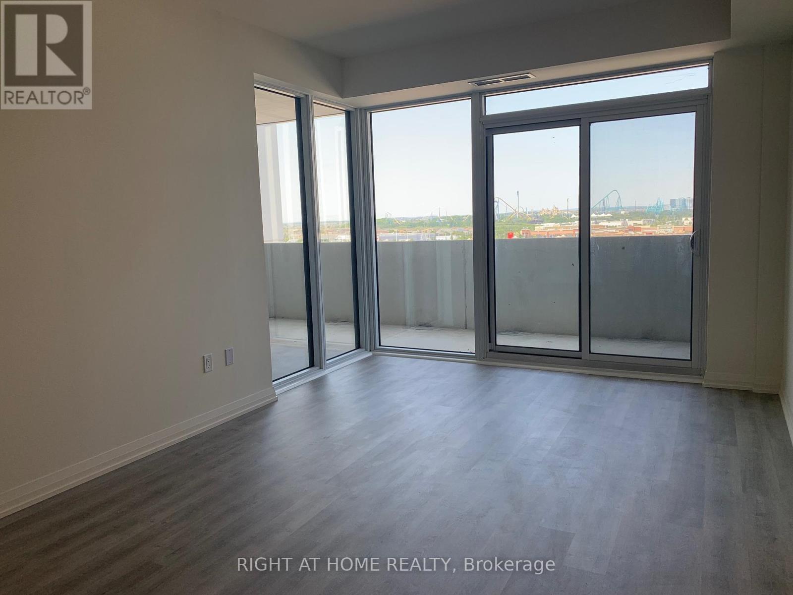 720 - 9000 Jane Street, Vaughan, Ontario  L4K 0M6 - Photo 6 - N12570560