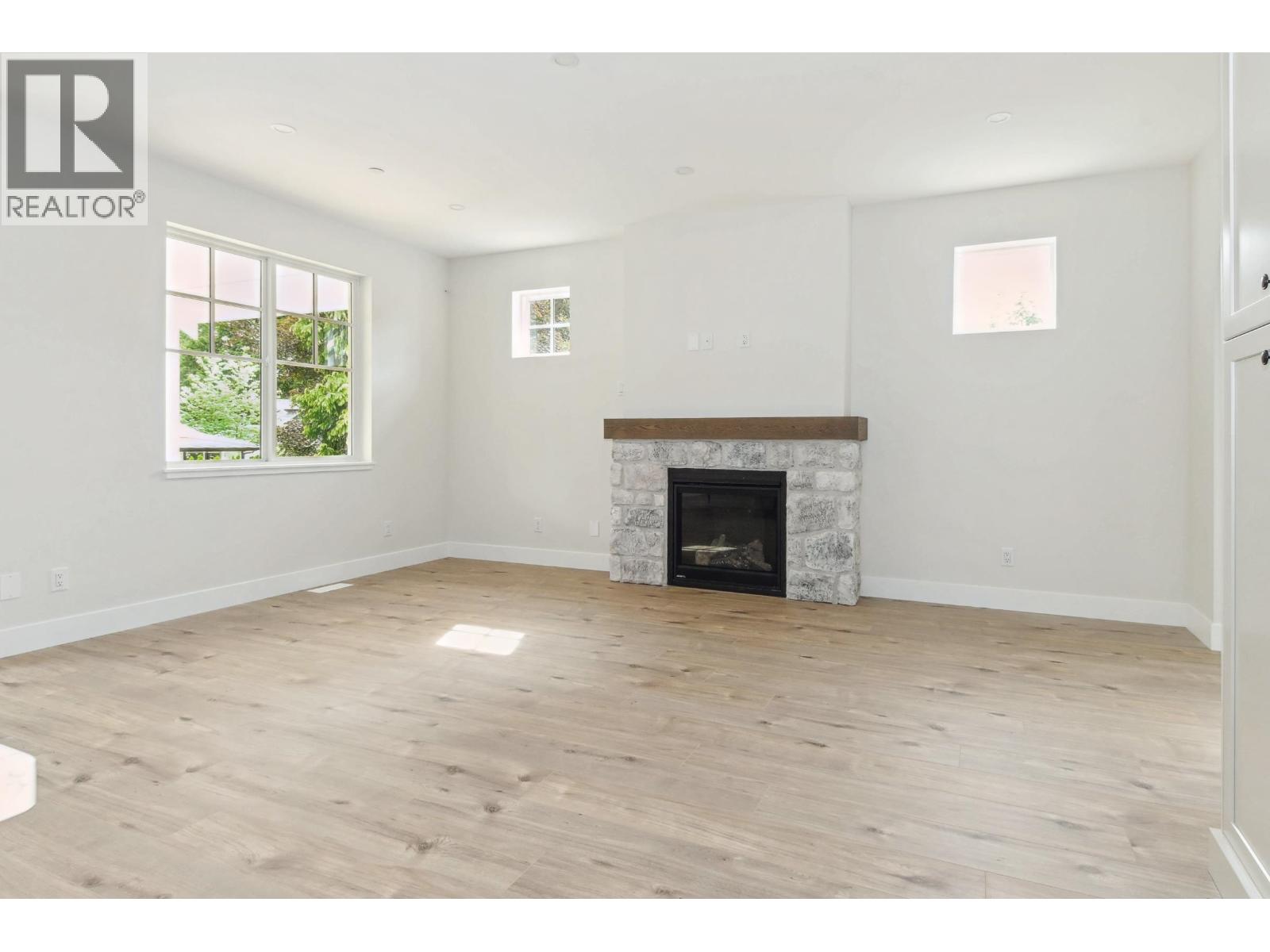 19564 Hammond Road, Pitt Meadows, British Columbia  V3Y 1L5 - Photo 10 - R3043083