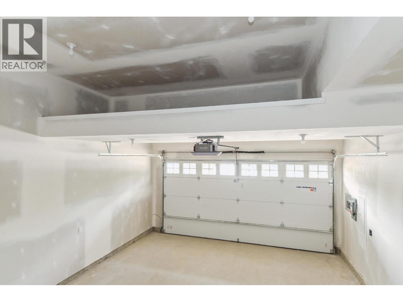 19564 Hammond Road, Pitt Meadows, British Columbia  V3Y 1L5 - Photo 35 - R3043083