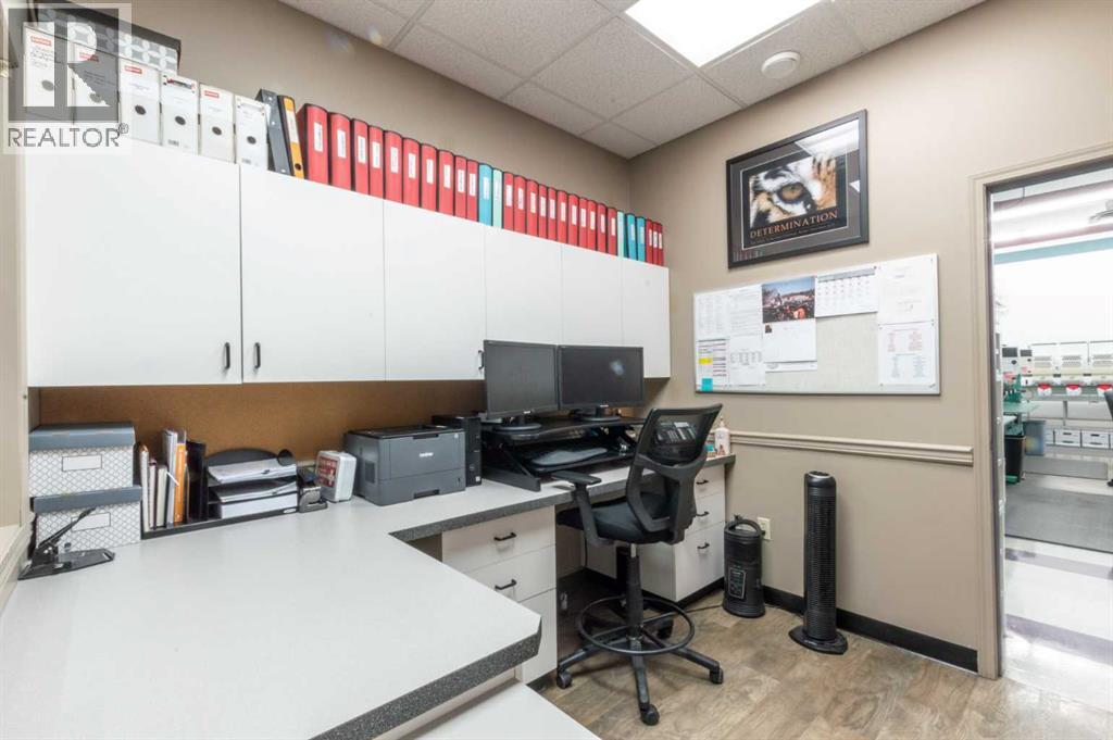 4602 50 Street, Stettler, Alberta  T0C 2L0 - Photo 3 - A2216148