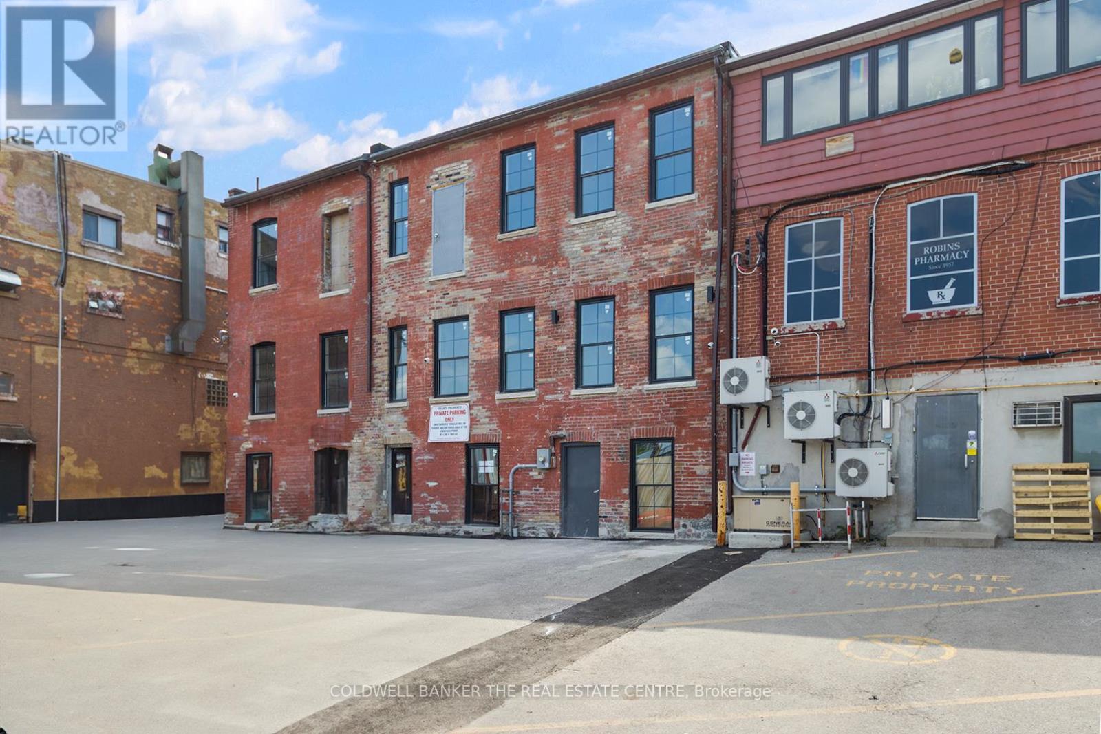 193 Main Street S, Newmarket, Ontario  L3Y 3Y9 - Photo 38 - N12060557