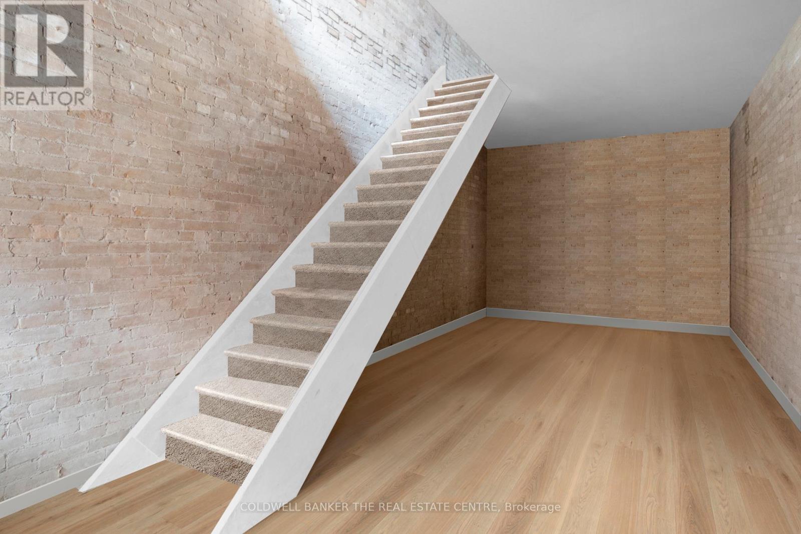 193 Main Street S, Newmarket, Ontario  L3Y 3Y9 - Photo 8 - N12060557