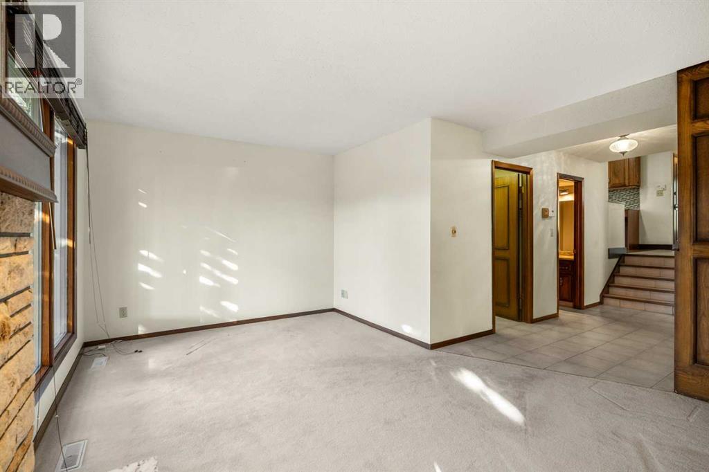 720 Parkvalley Road Se, Calgary, Alberta  T2J 4V8 - Photo 17 - A2269323