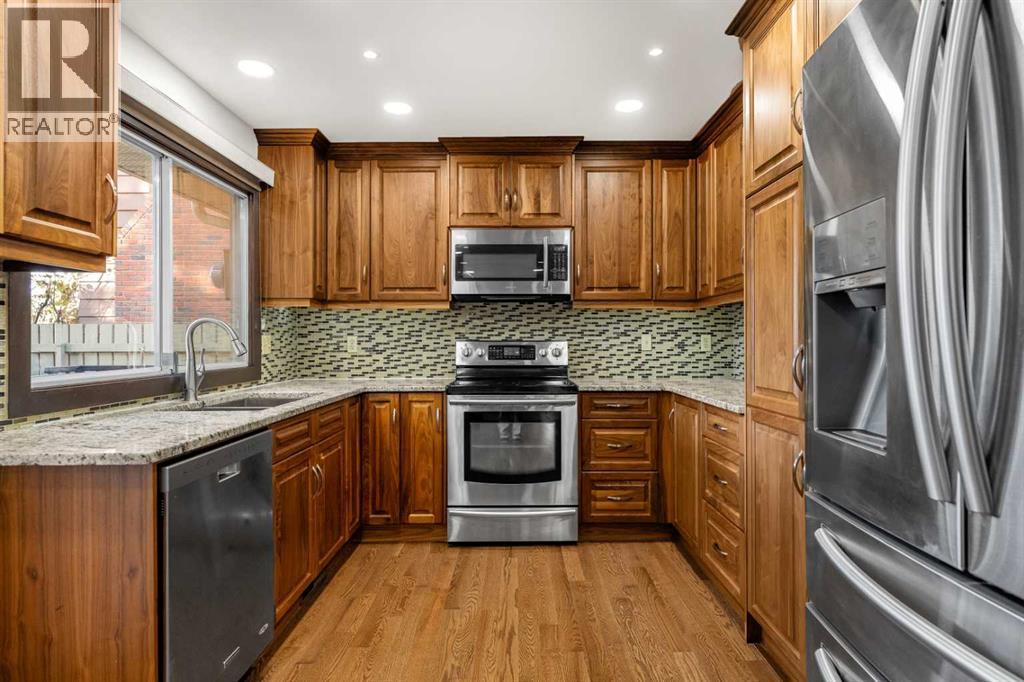 720 Parkvalley Road Se, Calgary, Alberta  T2J 4V8 - Photo 9 - A2269323