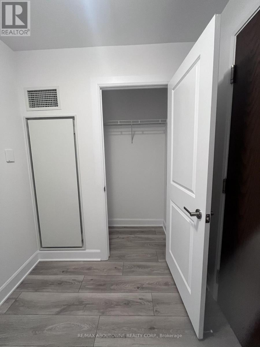 1908 - 3240 William Coltson Avenue, Oakville, Ontario  L6H 8C8 - Photo 8 - W12570564