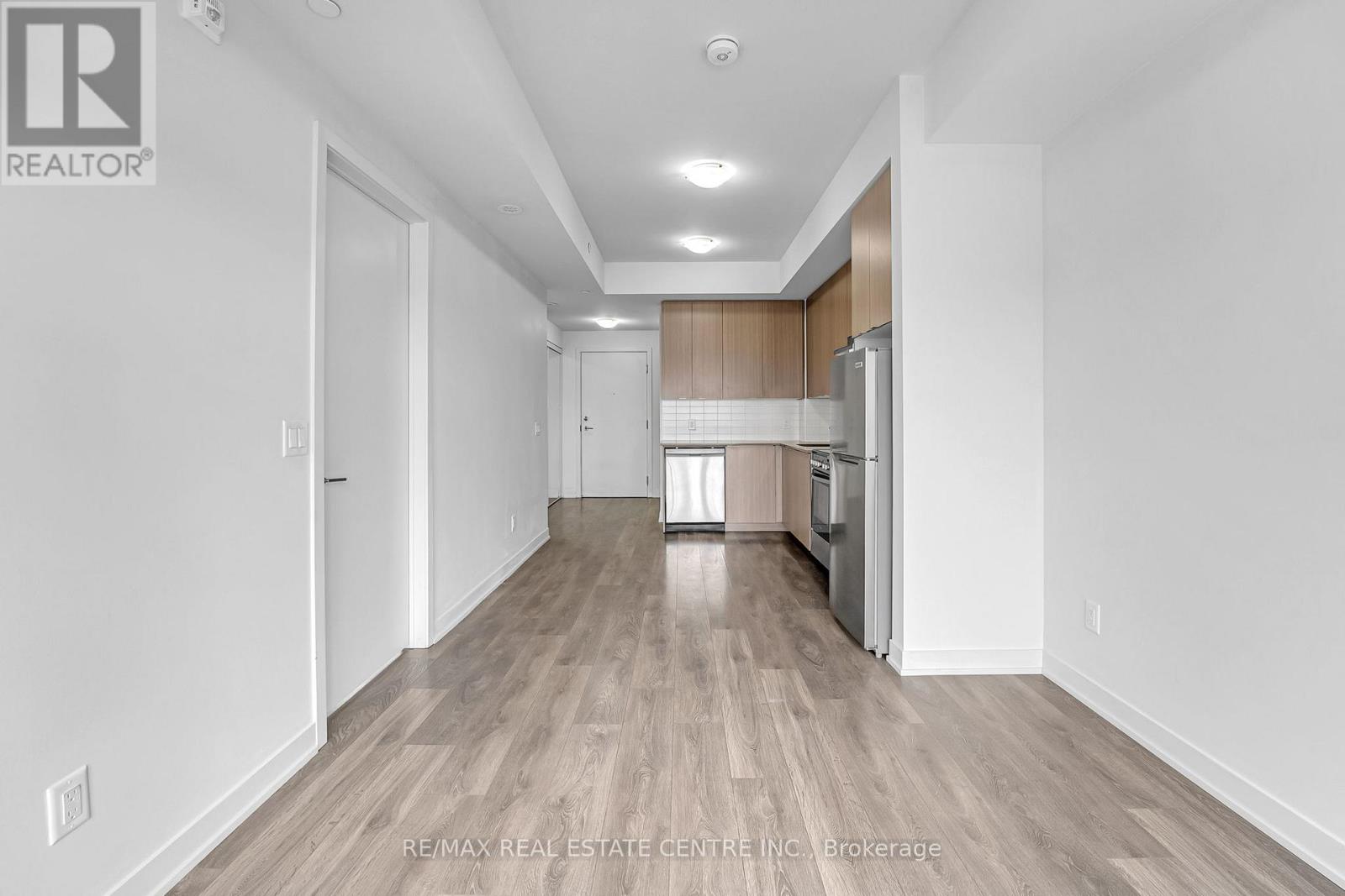 407 - 62 Sky Harbour Drive, Brampton, Ontario L6Y 6J2 - Photo 13 - W12570566