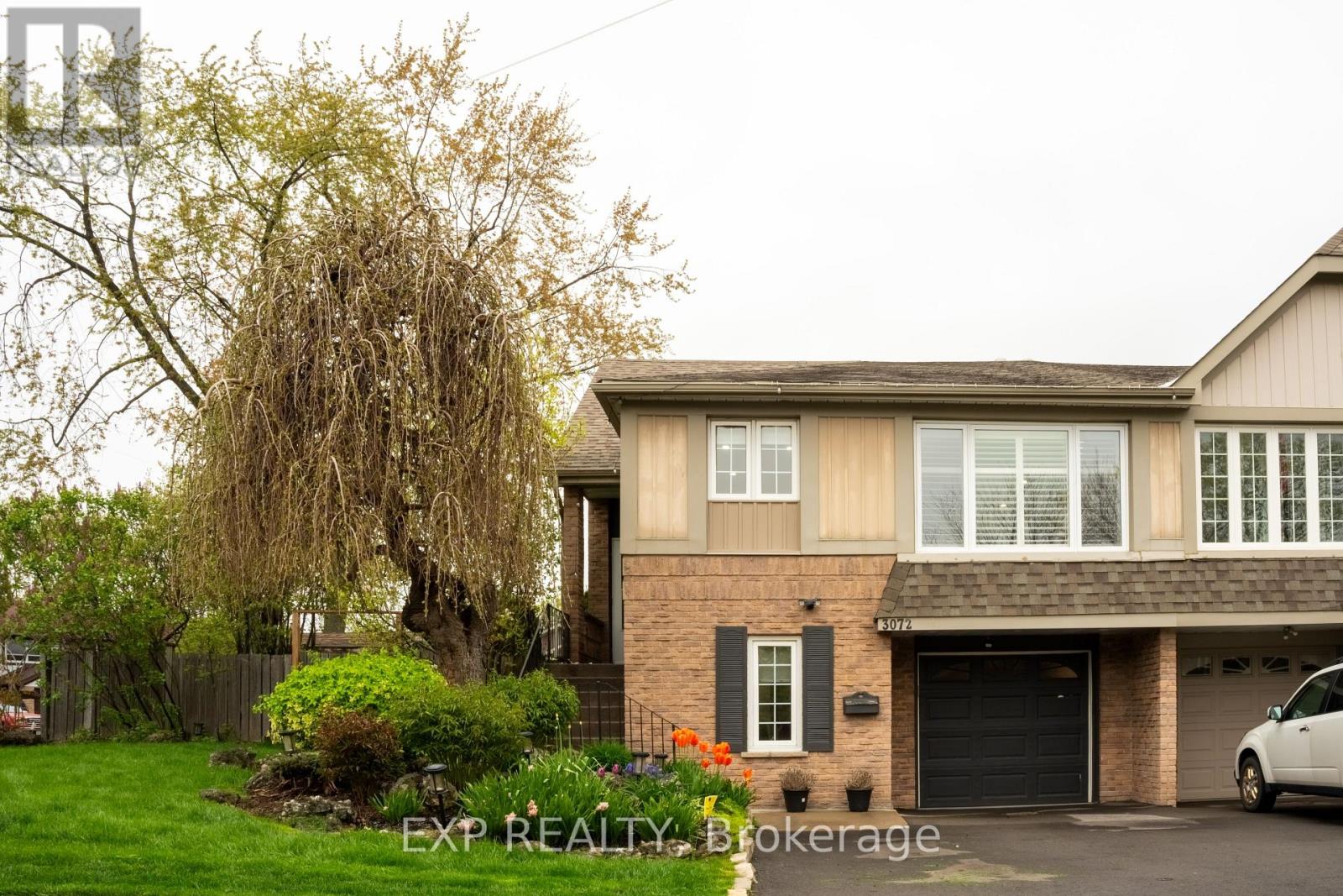 3072 Autumn Hill Crescent, Burlington, Ontario  L7M 1Y5 - Photo 4 - W12568592