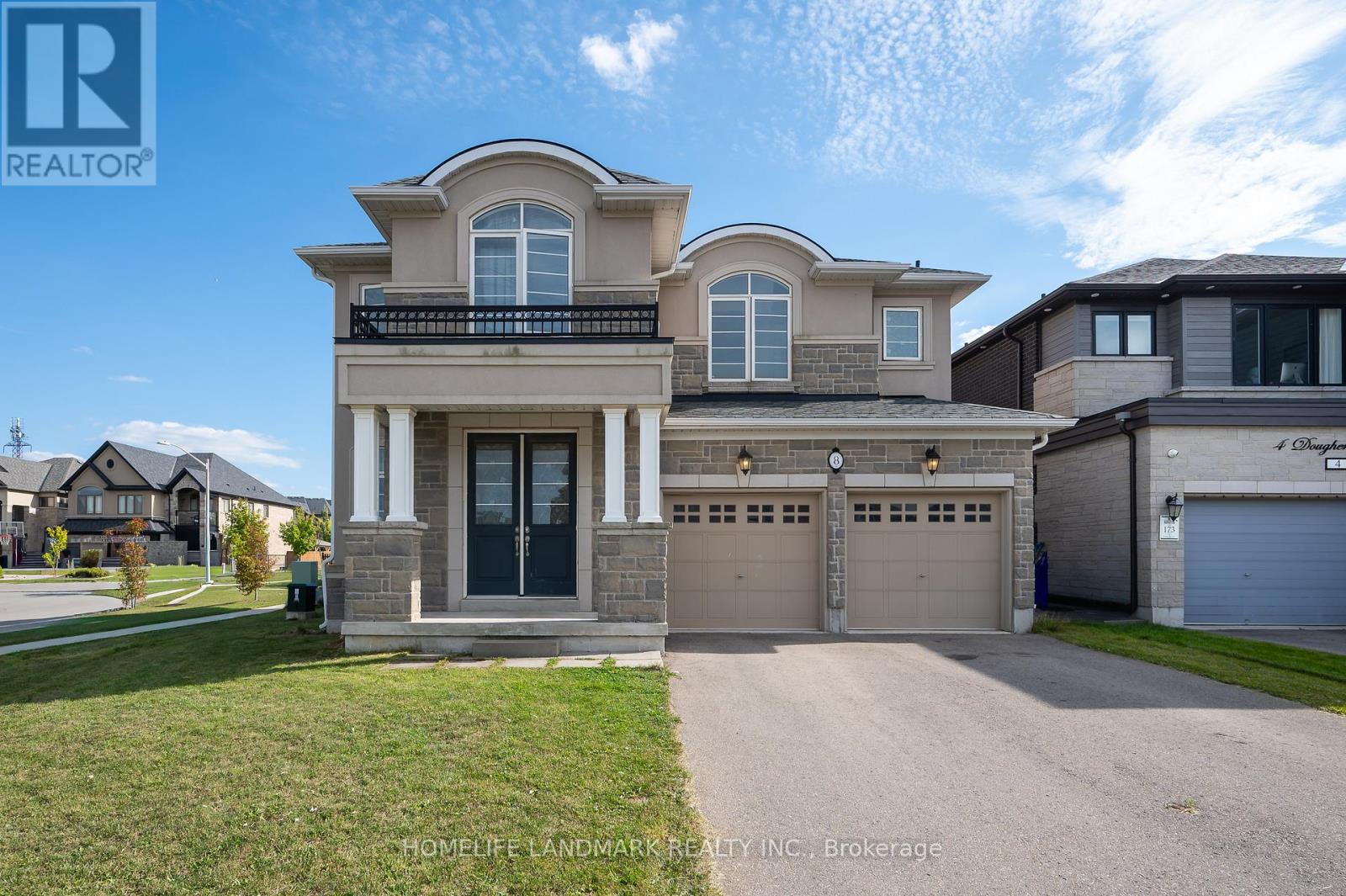 8 DOUGHERTY COURT, Hamilton, Ontario