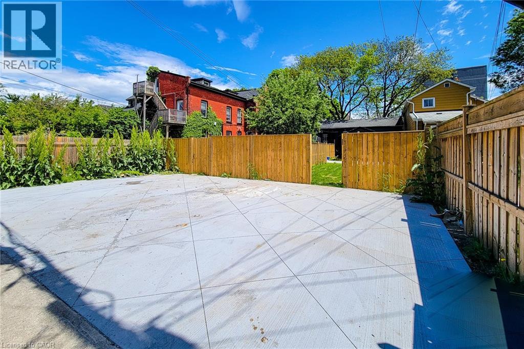 51 West Avenue N, Hamilton, Ontario  L8L 5C1 - Photo 12 - 40789485