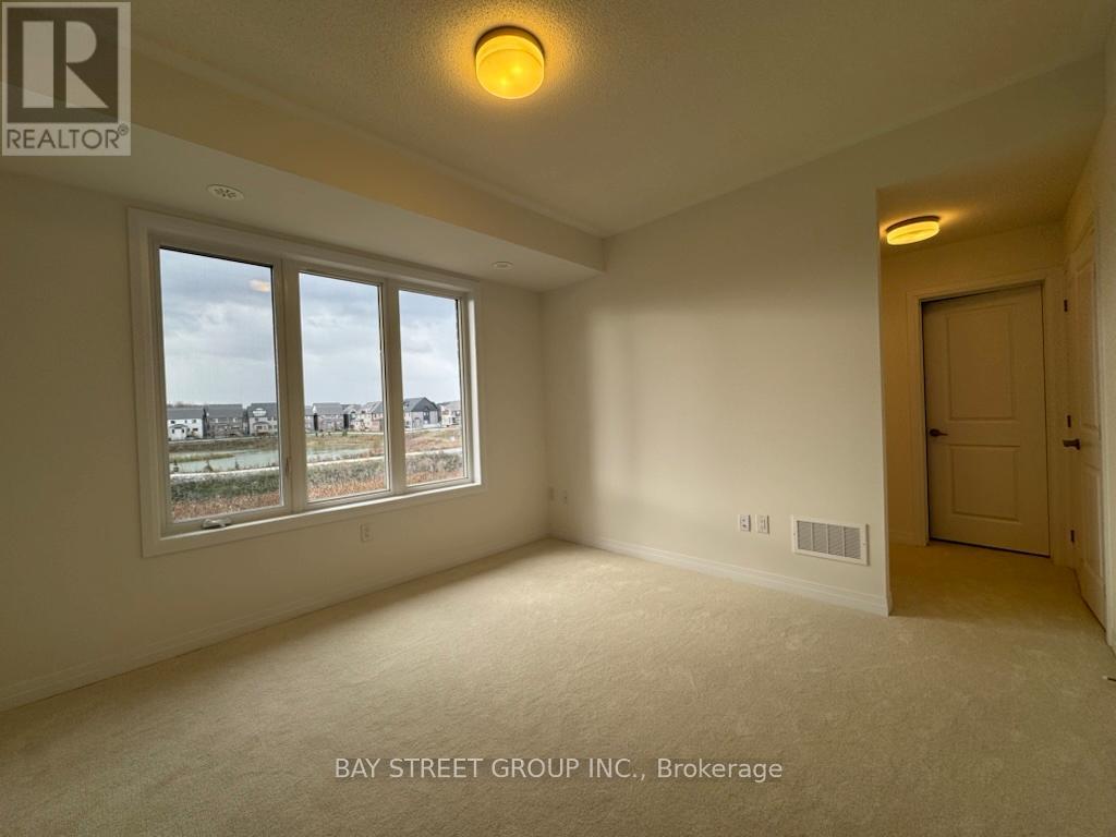 3210 Crystal Drive, Oakville, Ontario  L6M 5S8 - Photo 11 - W12570582