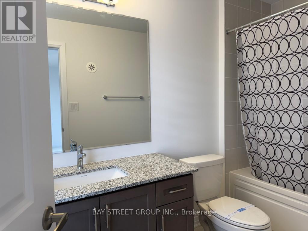 3210 Crystal Drive, Oakville, Ontario  L6M 5S8 - Photo 16 - W12570582