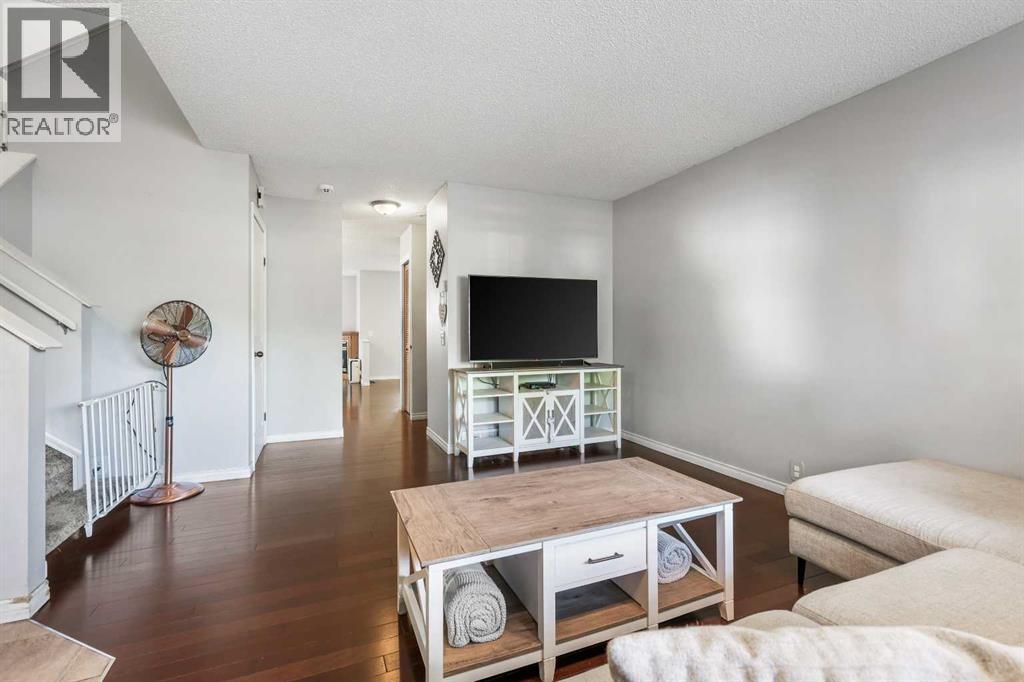 156 Martin Crossing Court Ne, Calgary, Alberta  T3J 3P3 - Photo 5 - A2260465